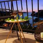Apartment Beachfront Nikol *