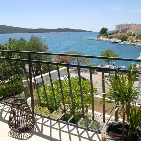 Beachfront Nikol