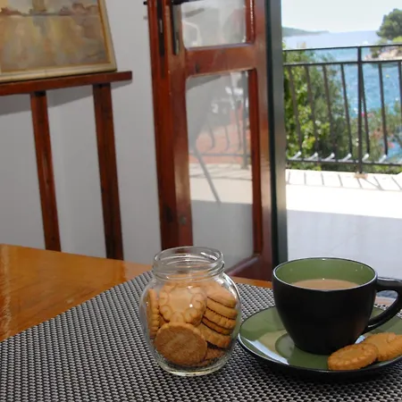 Beachfront Nikol Zaboric