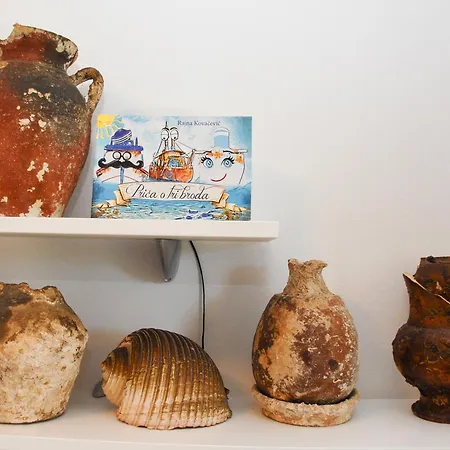 Beachfront Nikol Appartamento *