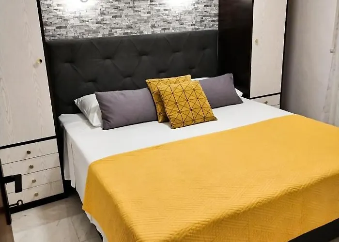 Beachfront Nikol Apartman Zaboric