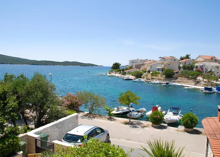 Apartman Beachfront Nikol *