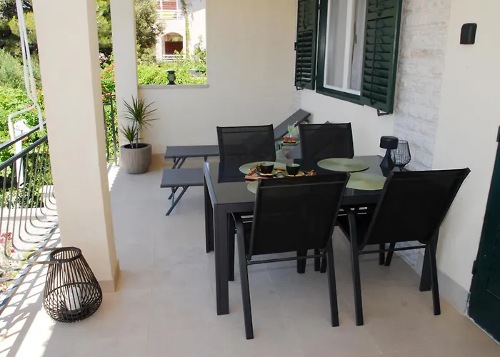 Apartman Beachfront Nikol *