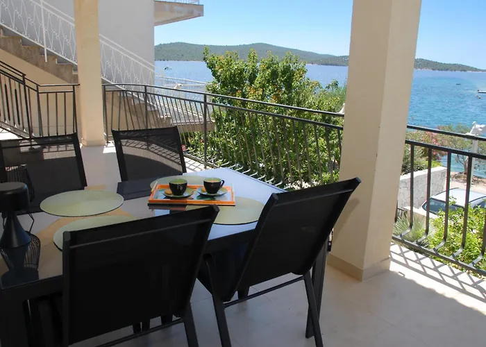 Apartman Beachfront Nikol Žaborić