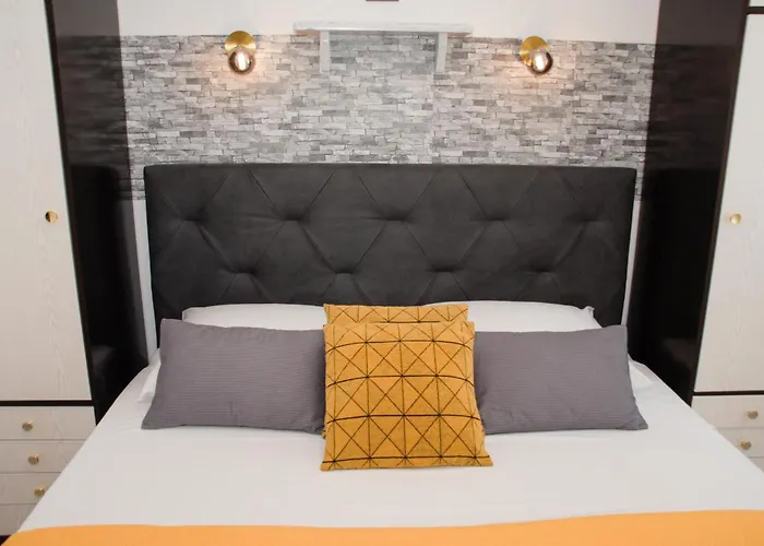 Beachfront Nikol * Zaboric